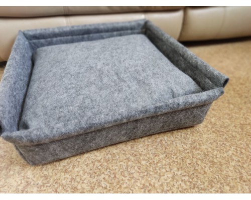 Лежанка  сіра для котів та собак