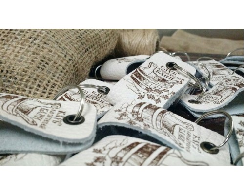 Брелки с логотипом оптом