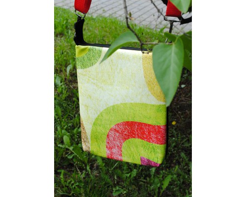 Молодежная сумка через плечо "Позитив в зеленом"